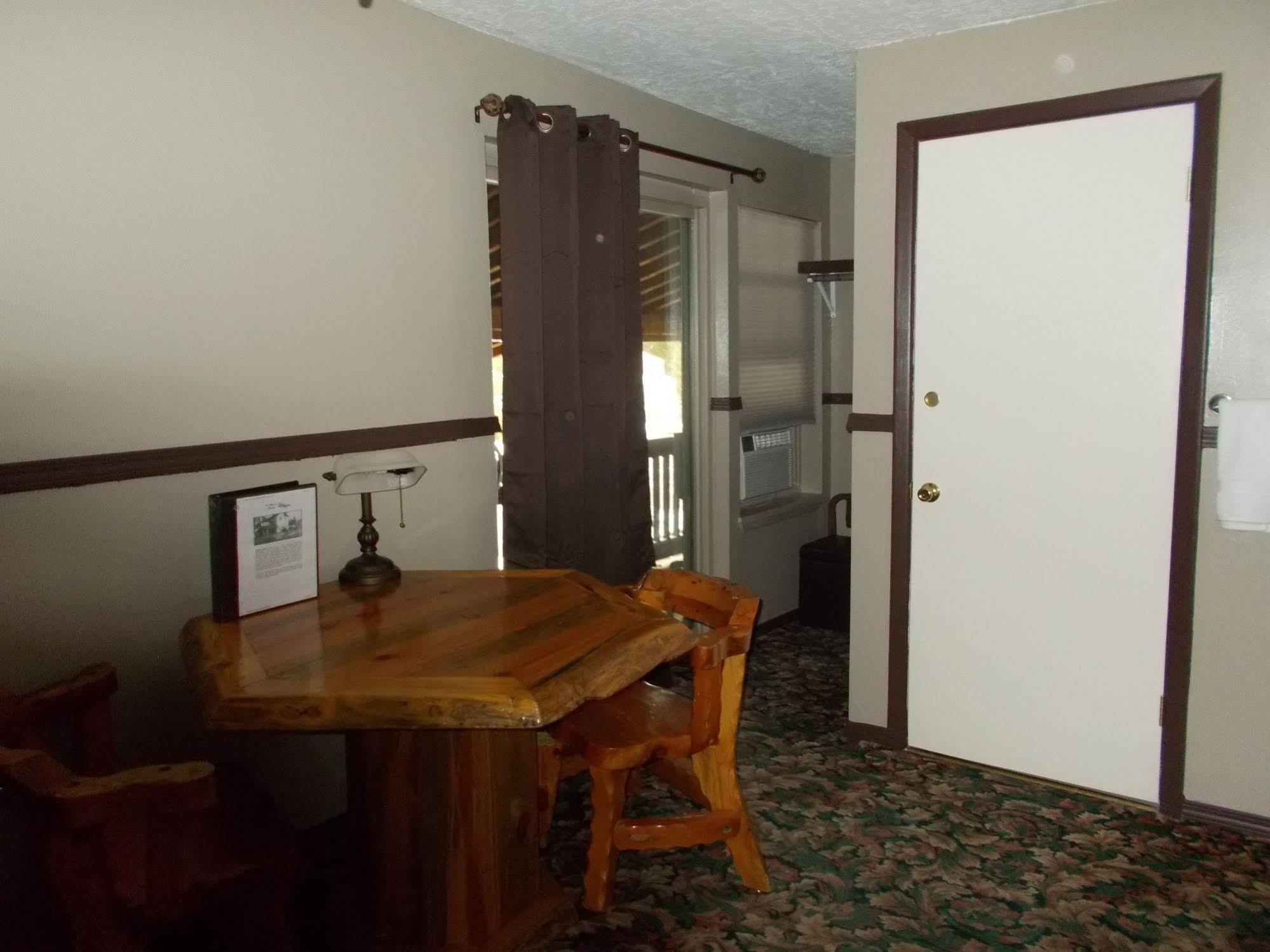 Dawson House Lodge Chemult Ngoại thất bức ảnh